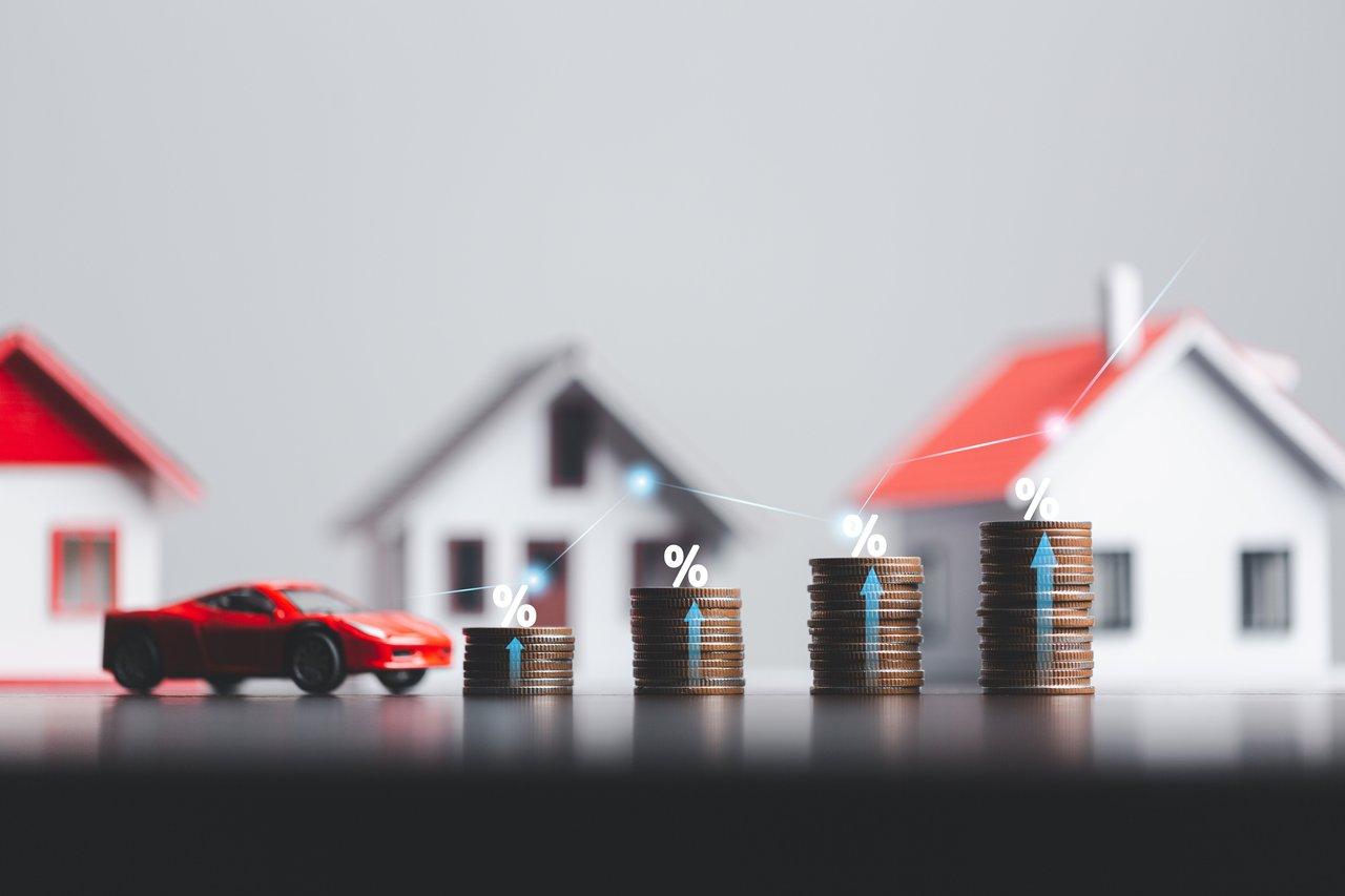Graphique illustrant l'impact de la hausse des taux d’intérêt sur la baisse des transactions immobilières.